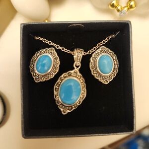 Vintage-Style Turquoise Pendant Necklace and Earrings Set